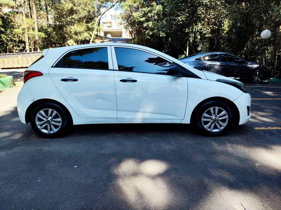 HYUNDAI HB20 1.0 COMFORT 12V FLEX 4P MANUAL
